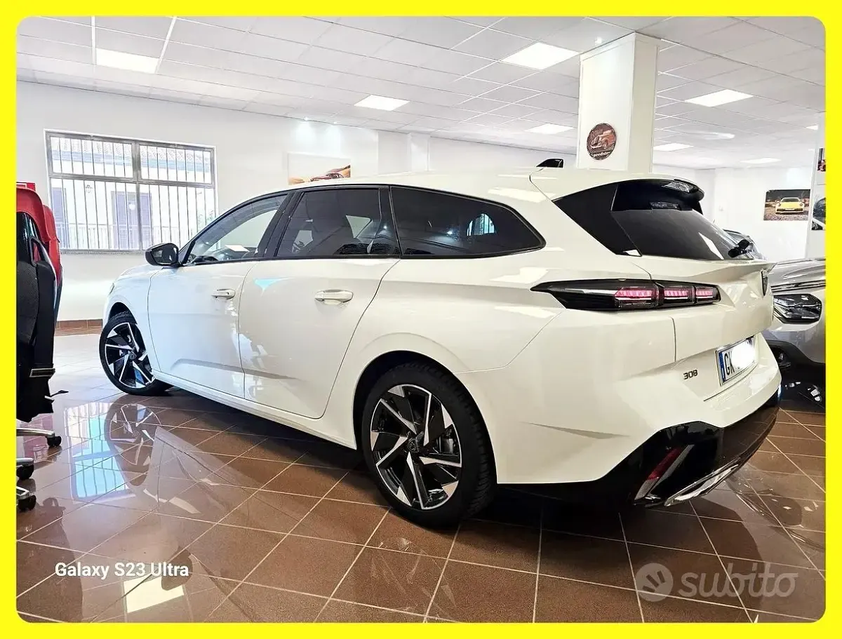 Usata Peugeot 308 SW Allure 131 CV (96 kW) 2022 Bianco Station wagon