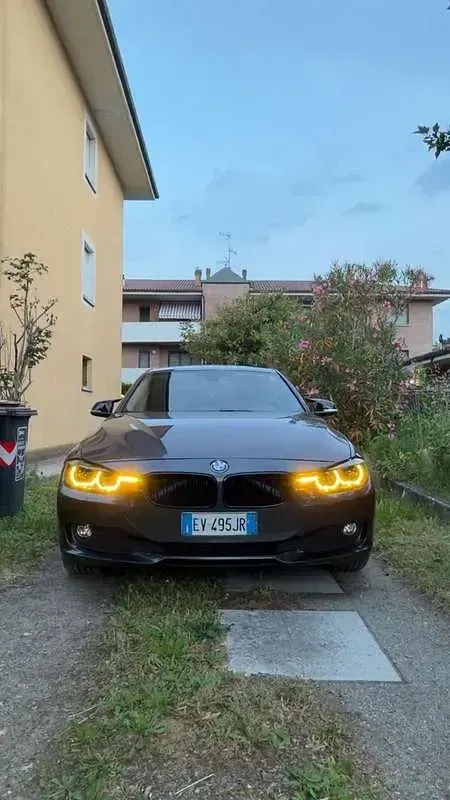 Usata BMW 316 116 CV (85 kW) 2014 Grigio Berlina