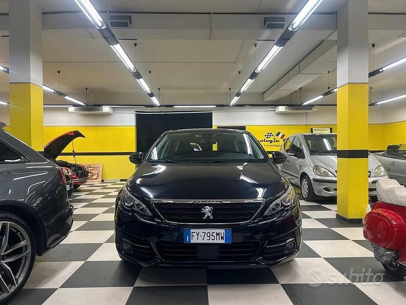 Usata Peugeot 308 Business-Line 131 CV (96 kW) 2019 Blu Station wagon
