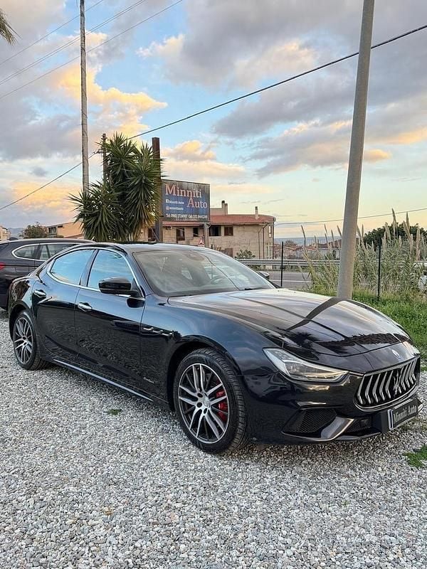Usata Maserati Ghibli 275 CV (202 kW) 2018 Nero Berlina