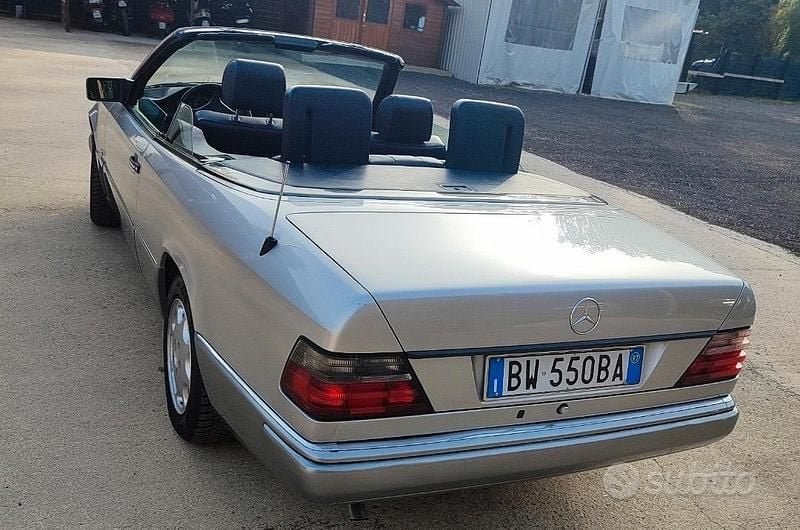 Usata Mercedes E200 1997 Grigio Station wagon