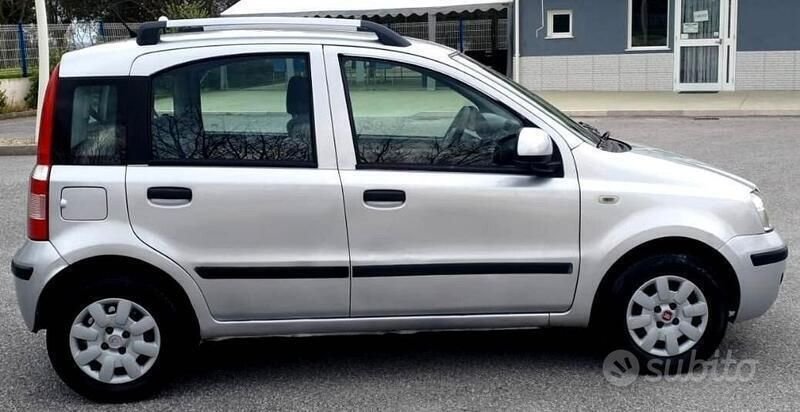 Usata Fiat Panda Emotion 69 CV (50 kW) 2010 Grigio Utilitaria