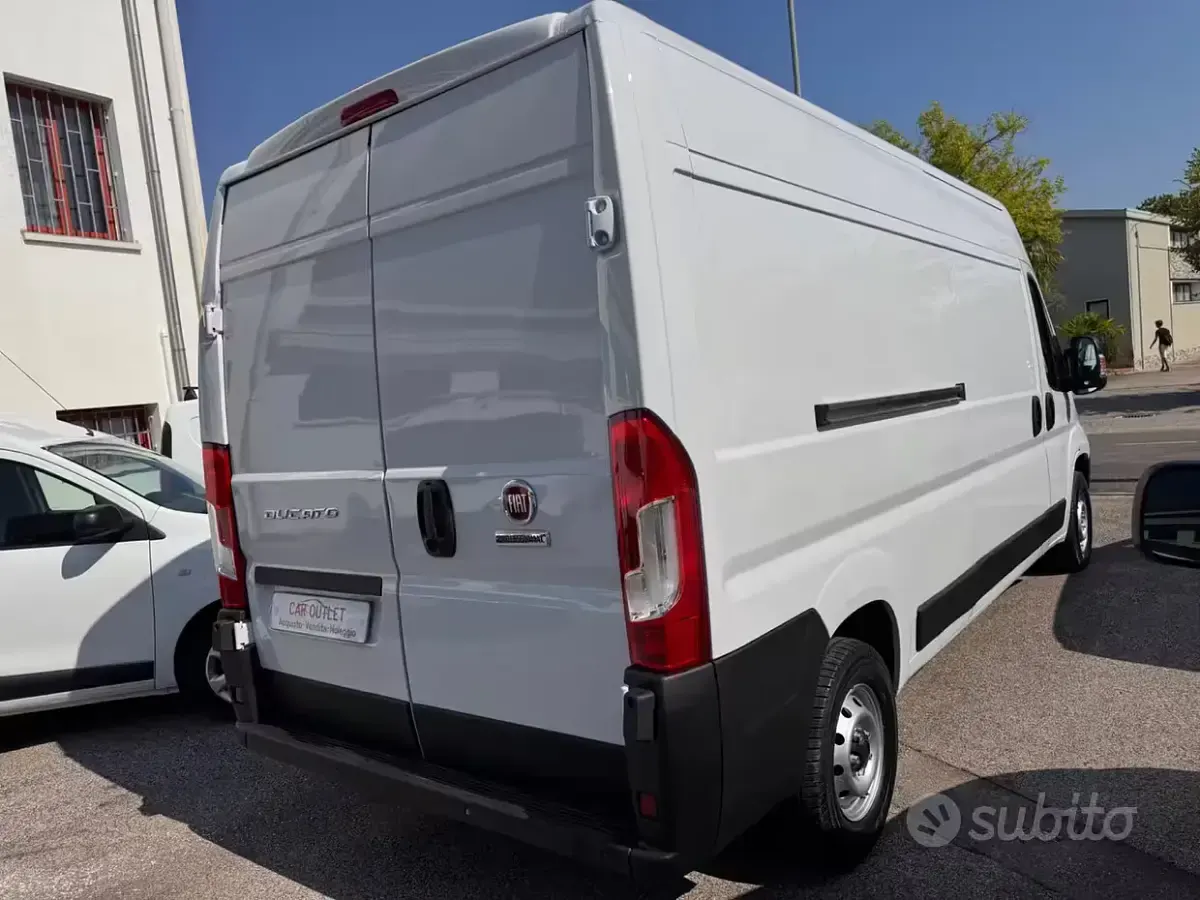 Usata Fiat Ducato 140 CV (102 kW) 2023 Bianco Furgone