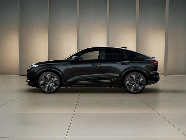 Nuova Audi Q6 Sportback e-tron S-Line 284 kW (387 CV) 2025 Nero mythos metallizzato SUV