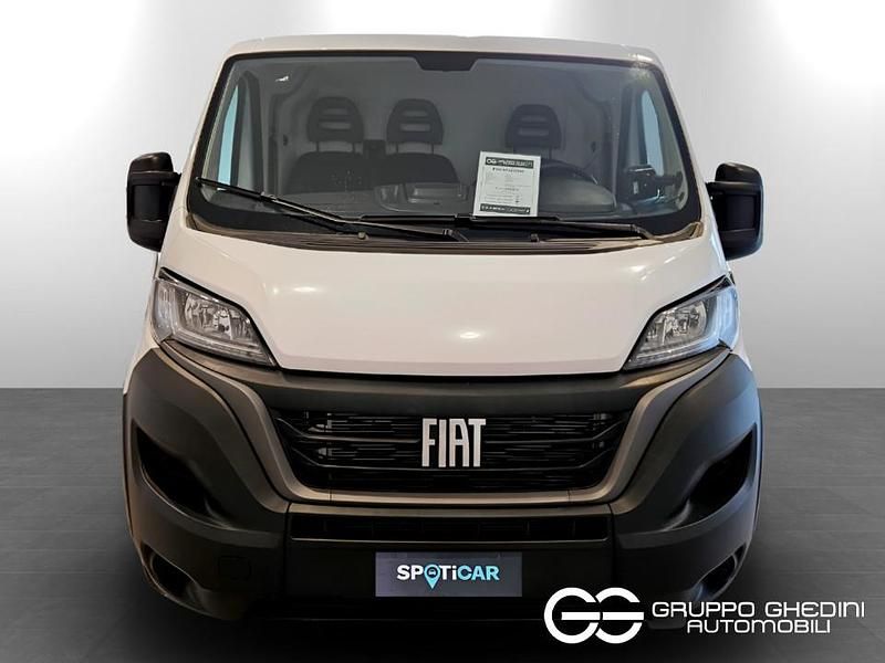 Begagnad Fiat E-Ducato 89 kW (122 HK) 2023 Vit Van