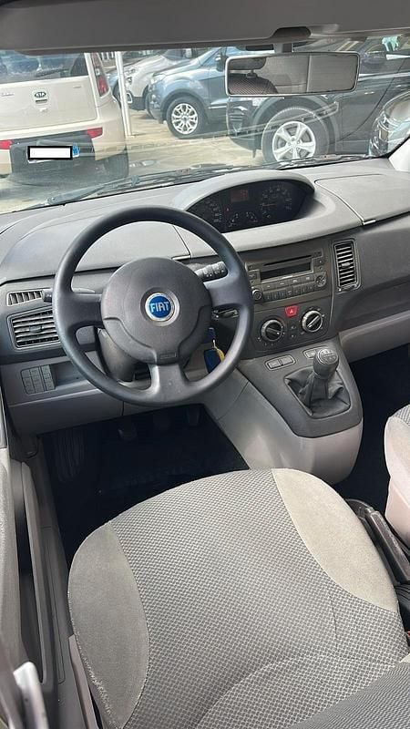 Usata Fiat Idea 69 CV (50 kW) 2005 Grigio Monovolume