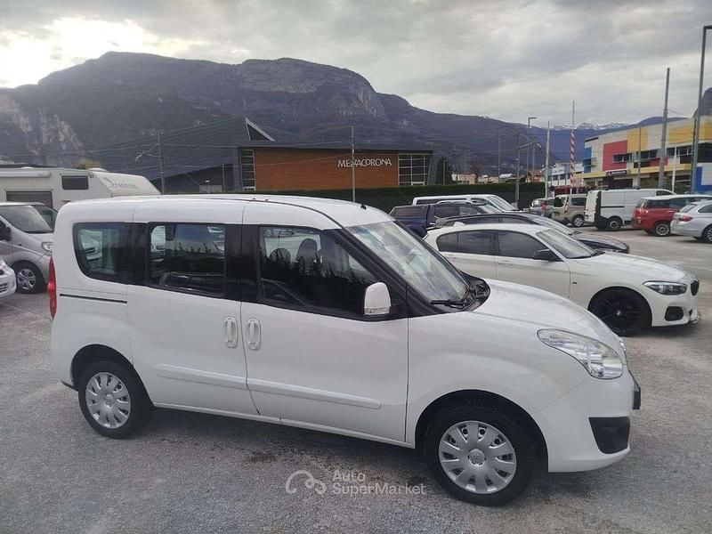 Occasion Opel Combo Edition 120 ch (88 kW) 2017 Blanc Monospace