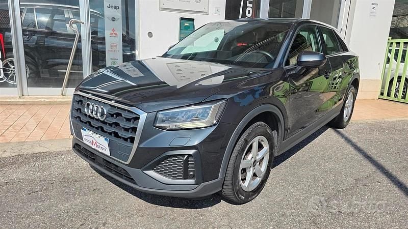 Usata Audi Q2 Business 115 CV (84 kW) 2021 Grigio SUV