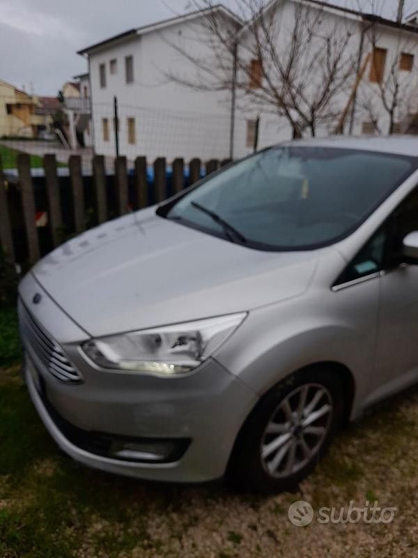 Grigio Usata 2017 Ford C-MAX Monovolume | 11.000 € (Buon prezzo) - Immagine 1/4