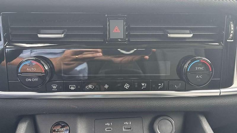 Usata Nissan X-Trail N-Connecta 158 CV (116 kW) 2024 Grigio scuro SUV