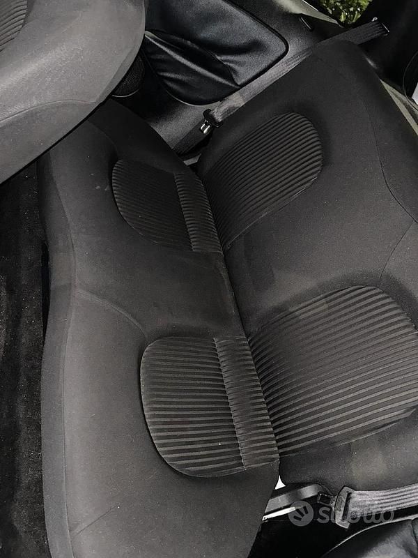 Usata Lancia Ypsilon 77 CV (56 kW) 2008 Grigio Utilitaria