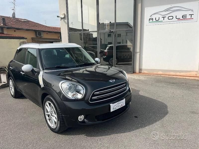 Usata Mini Park Lane Countryman 111 CV (81 kW) 2017 Grigio SUV