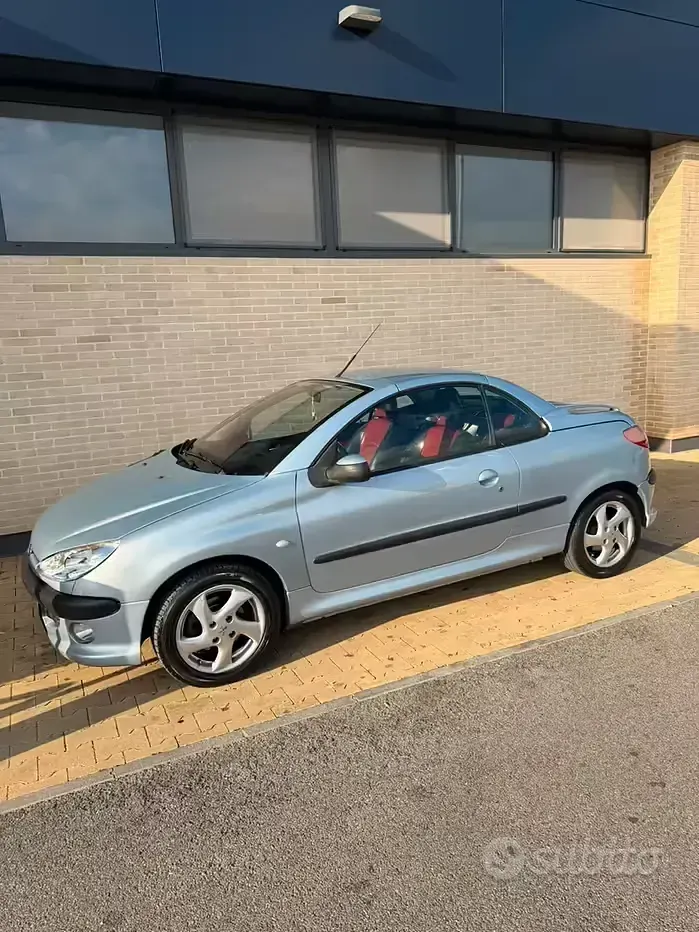 Usata Peugeot 206 CC 109 CV (80 kW) 2003 Cabrio
