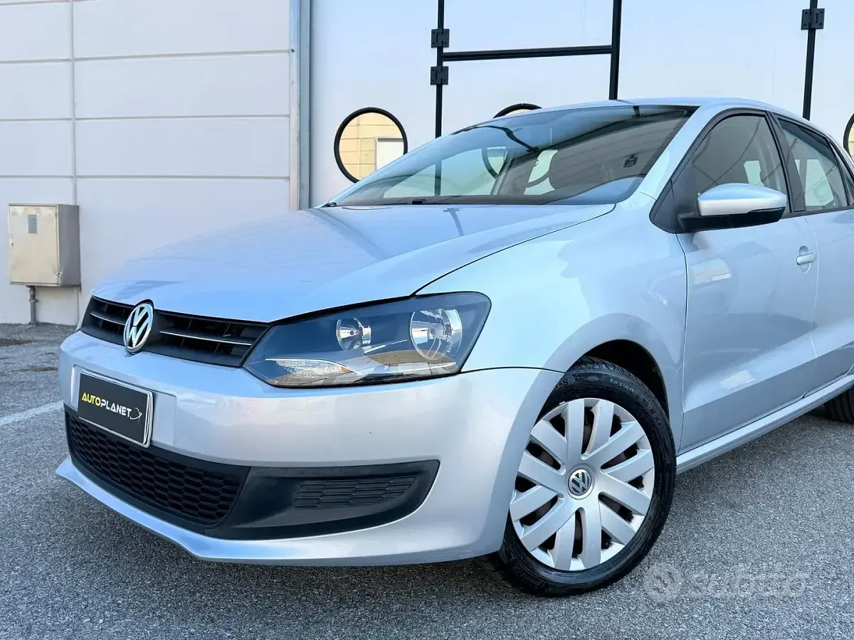 Usata VW Polo Comfortline 75 CV (55 kW) 2011 Grigio Utilitaria