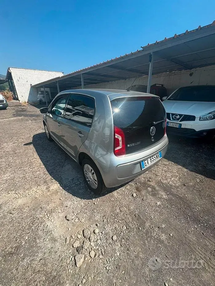 Usata VW up! Move 68 CV (50 kW) 2014 Grigio Utilitaria