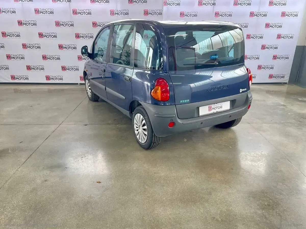 Usata Fiat Multipla 103 CV (75 kW) 2001 Blu/azzurro Monovolume