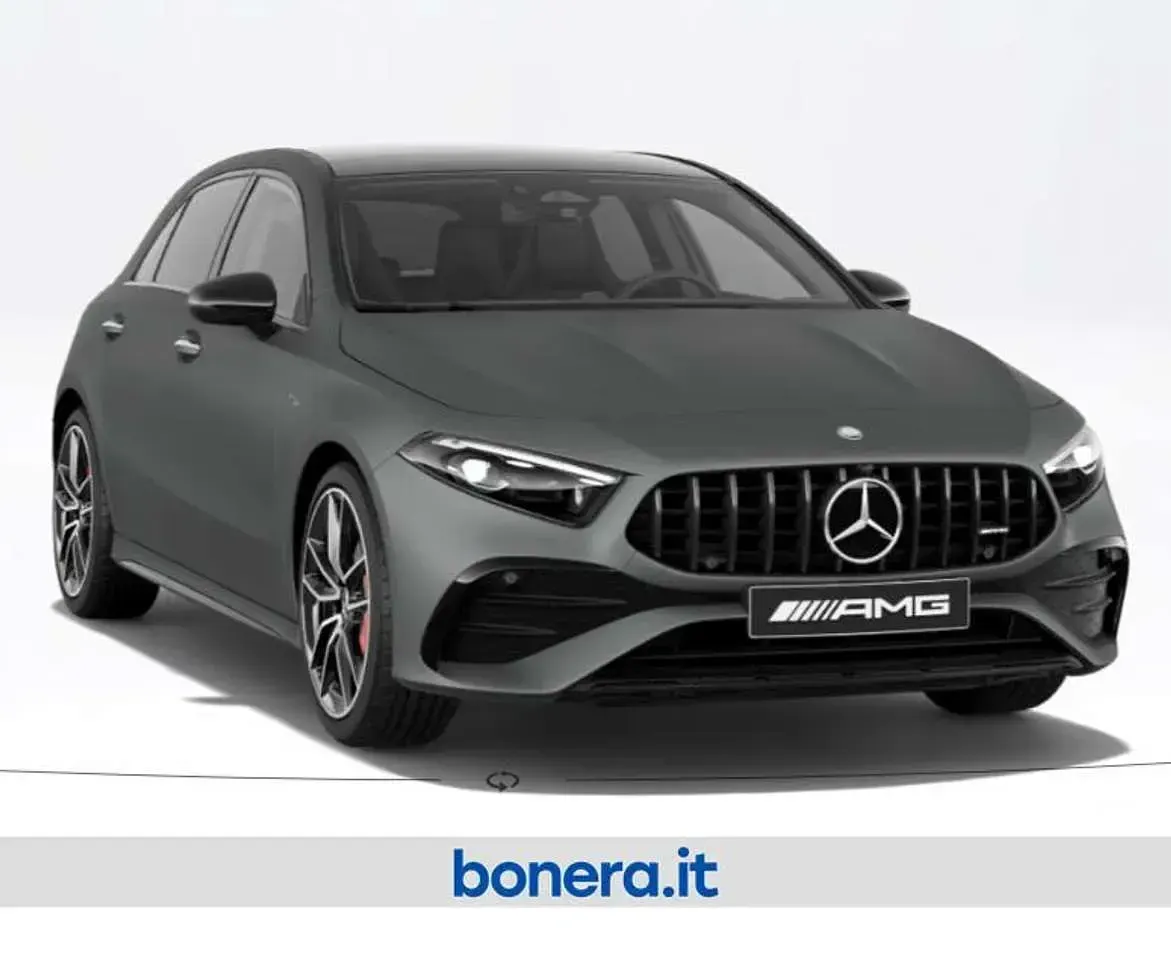 Nuova Mercedes A35 AMG Premium 306 CV (225 kW) 2026 Grigio montagna magno manufakt Berlina