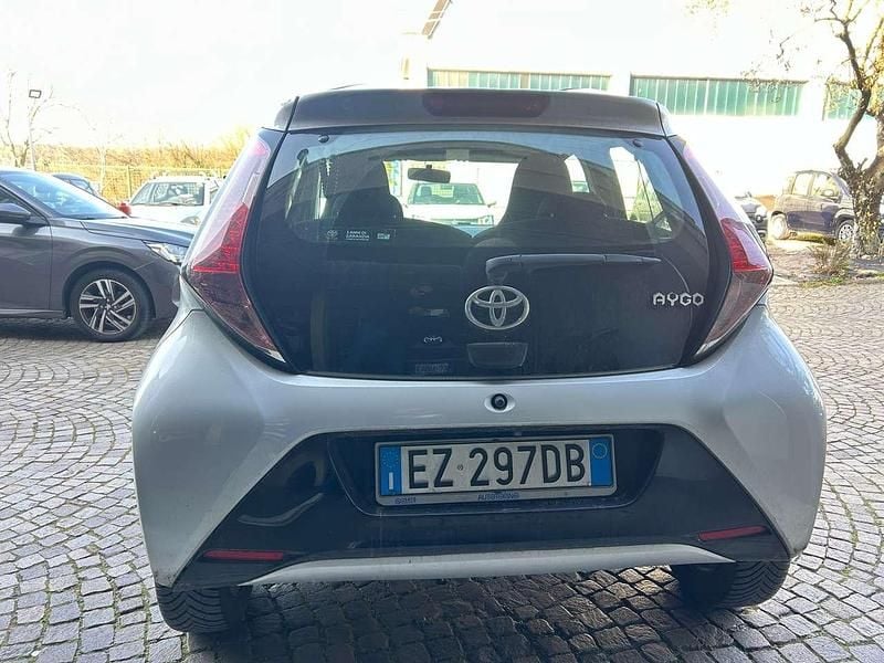 Usata Toyota Aygo X-wave 69 CV (50 kW) 2015 Other Utilitaria