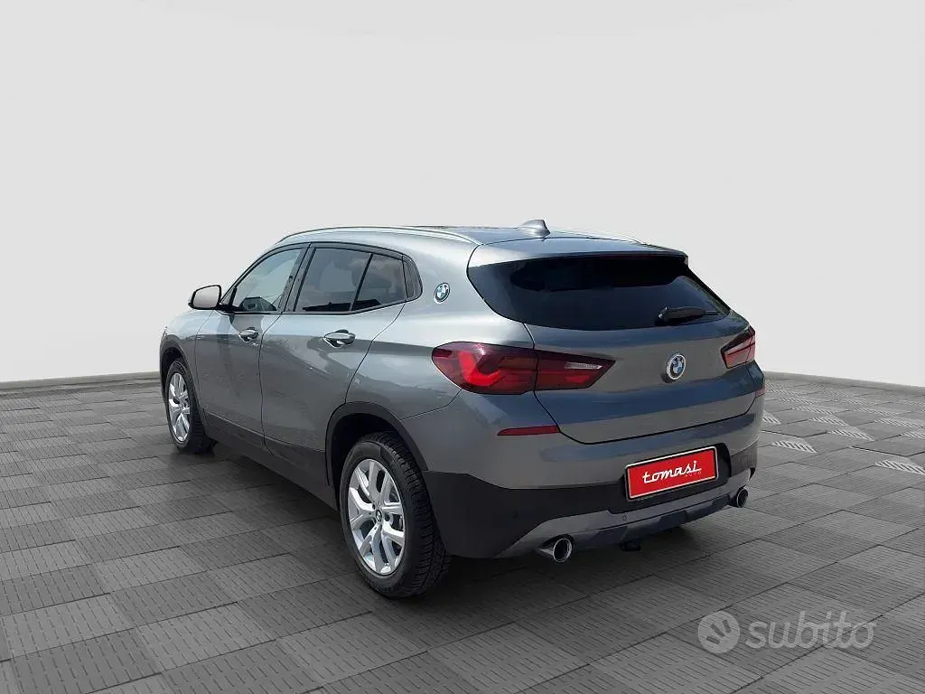 Usata BMW X2 Efficient Dynamics 190 CV (139 kW) 2023 Grey metallic SUV