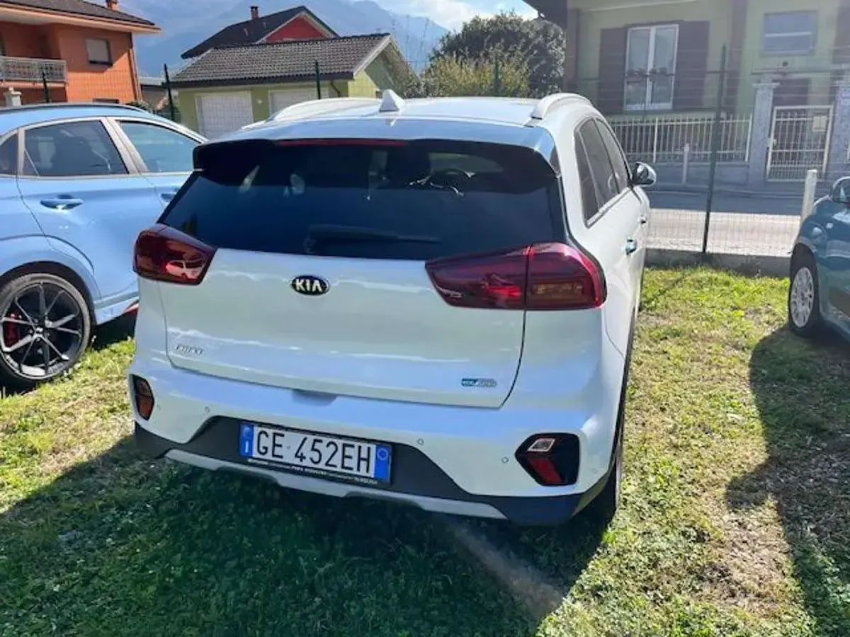 Usata Kia Niro Style 105 CV (77 kW) 2021 Bianco SUV
