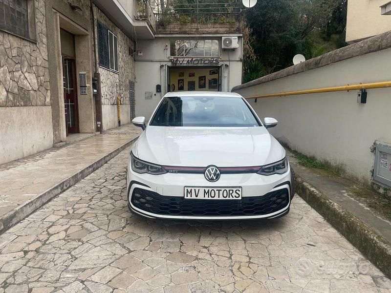 Usata VW Golf VII GTI 245 CV (180 kW) 2021 Bianco Utilitaria