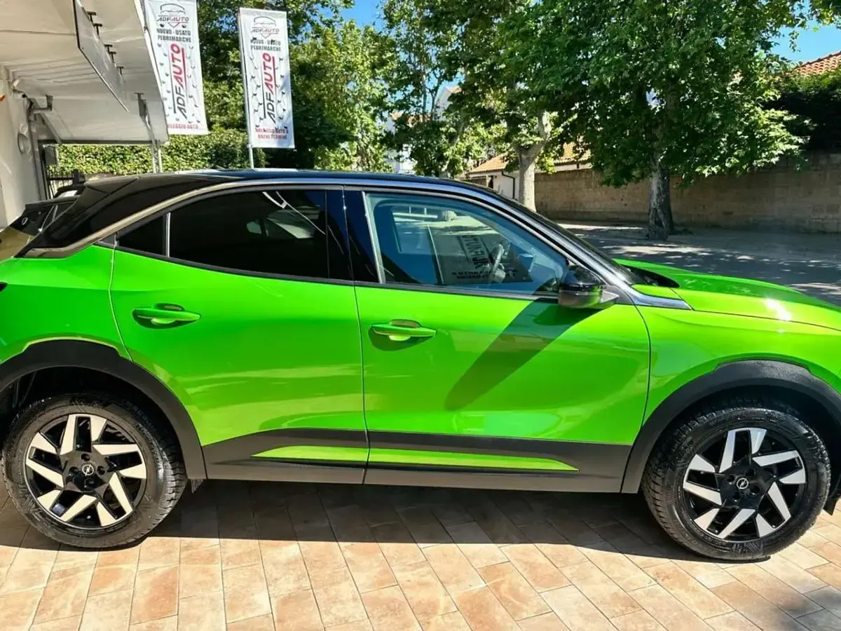 Usata Opel Mokka Elegance 110 CV (80 kW) 2023 Verde SUV