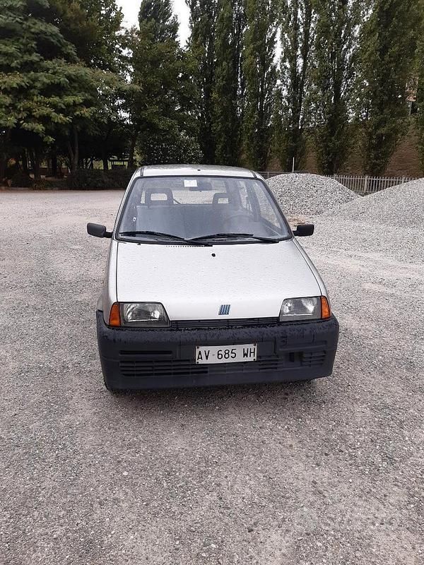 Usata Fiat Cinquecento 39 CV (28 kW) 1998 Grigio Utilitaria