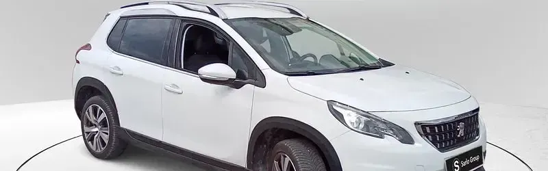 Usata Peugeot 2008 GT-line 110 CV (80 kW) 2019 Rosso SUV