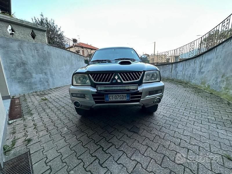 Usata Mitsubishi L200 115 CV (84 kW) 2005 Pick-up