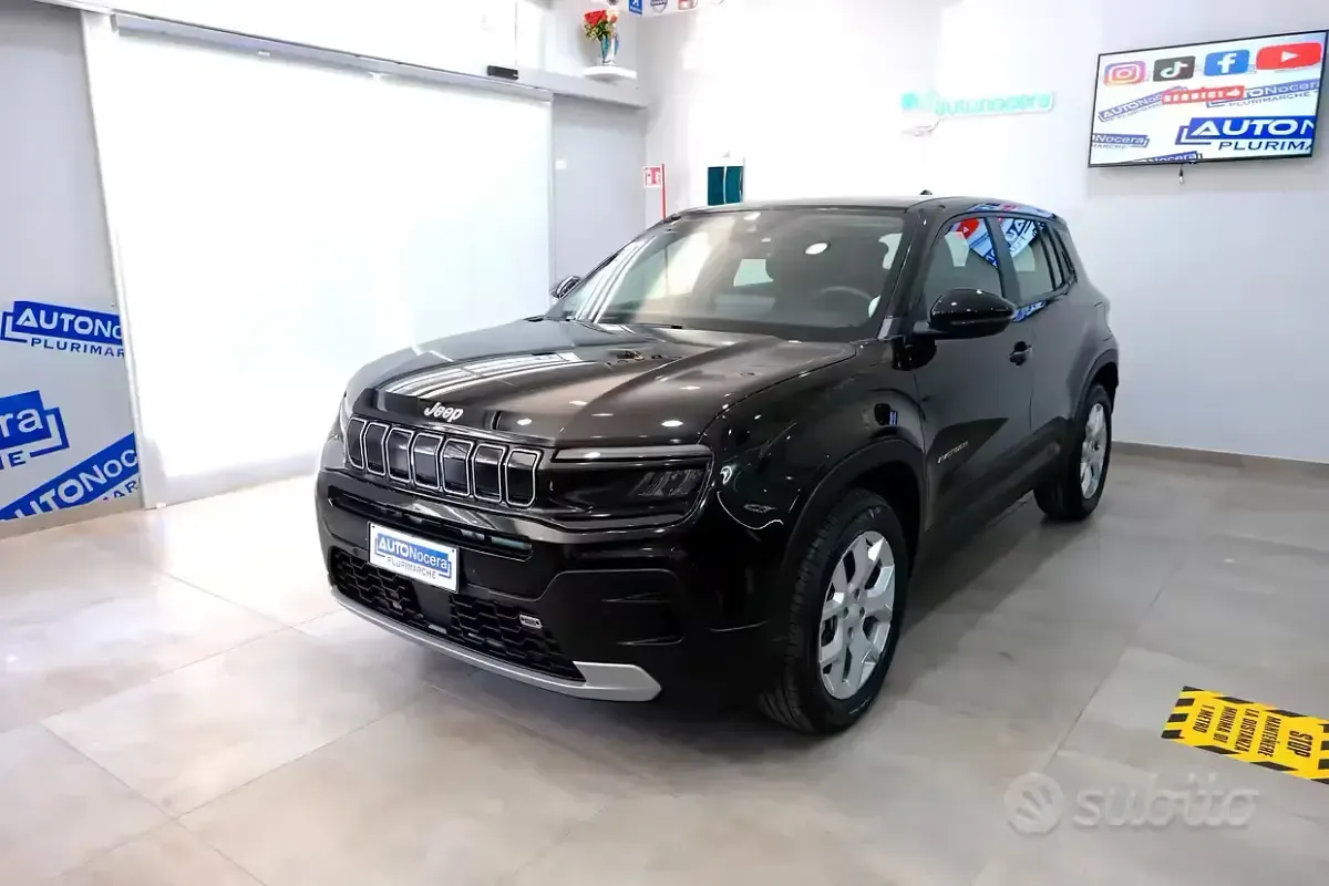 Usata Jeep Avenger Altitude 101 CV (74 kW) 2023 Nero SUV