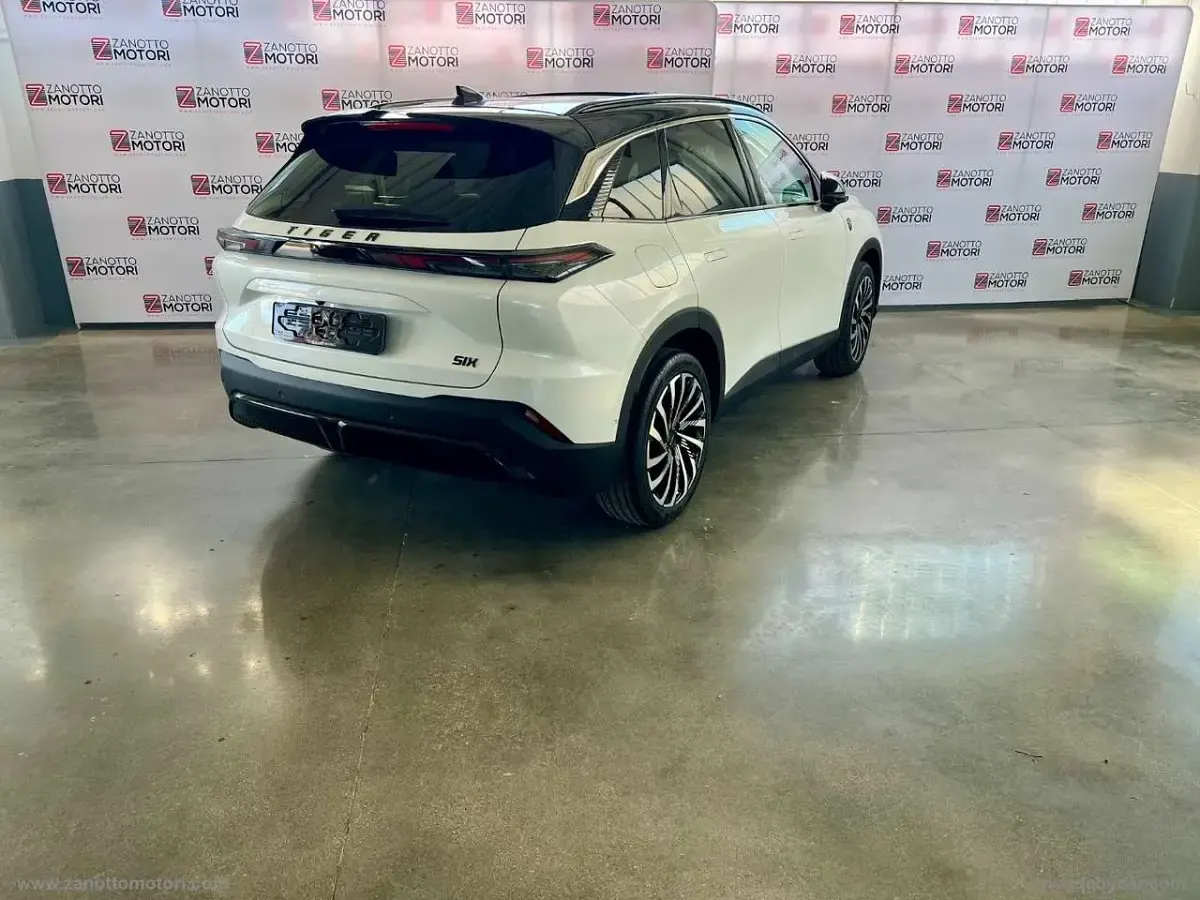 Nuova Tiger Six 177 CV (130 kW) 2026 Bianco SUV
