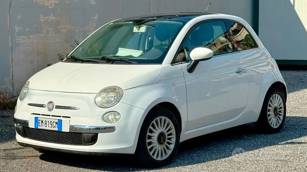 Usata Fiat 500 69 CV (50 kW) 2012 Bianco Utilitaria