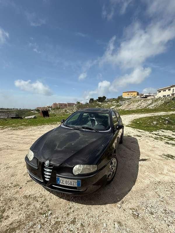 Usata Alfa Romeo 147 Progression 140 CV (102 kW) 2003 Utilitaria