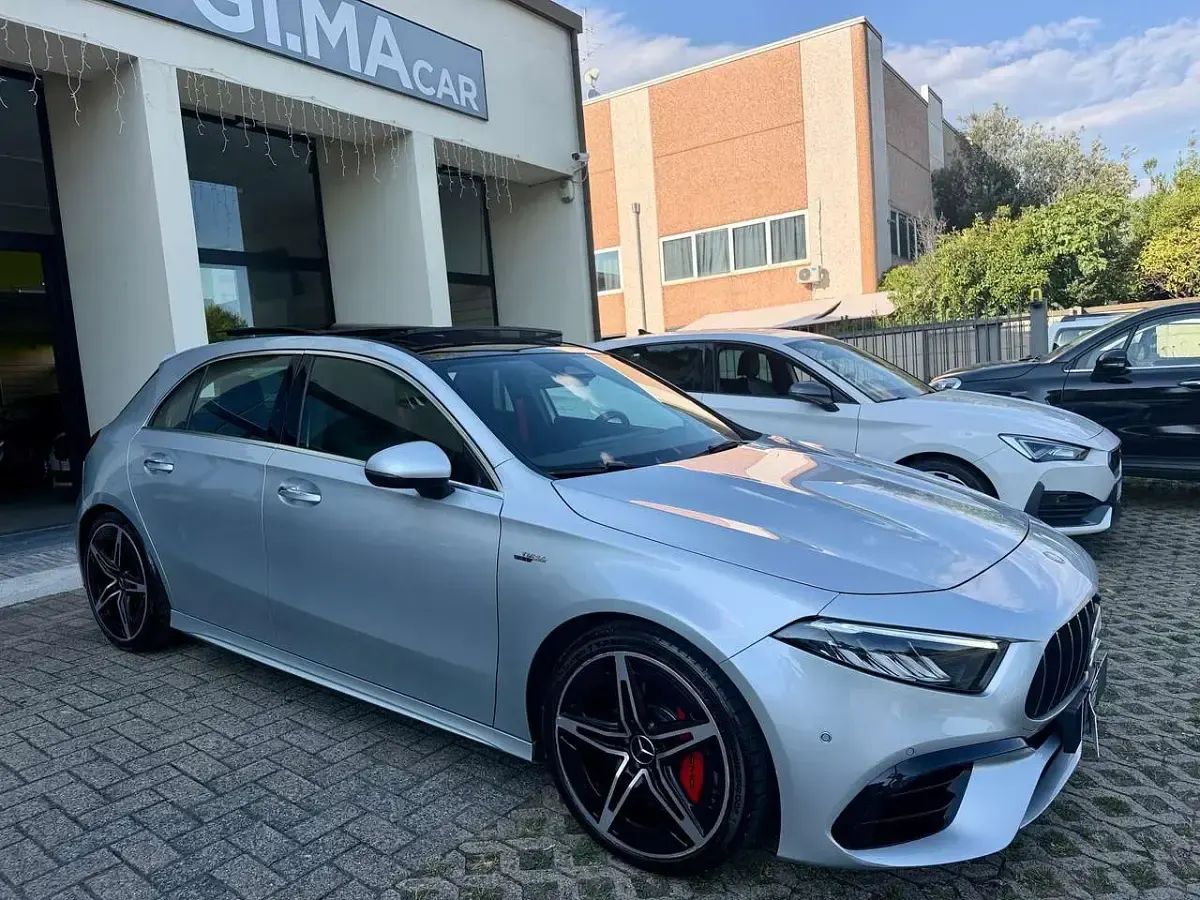 Usata Mercedes A45 AMG Premium Plus 421 CV (309 kW) 2023 Argento Utilitaria