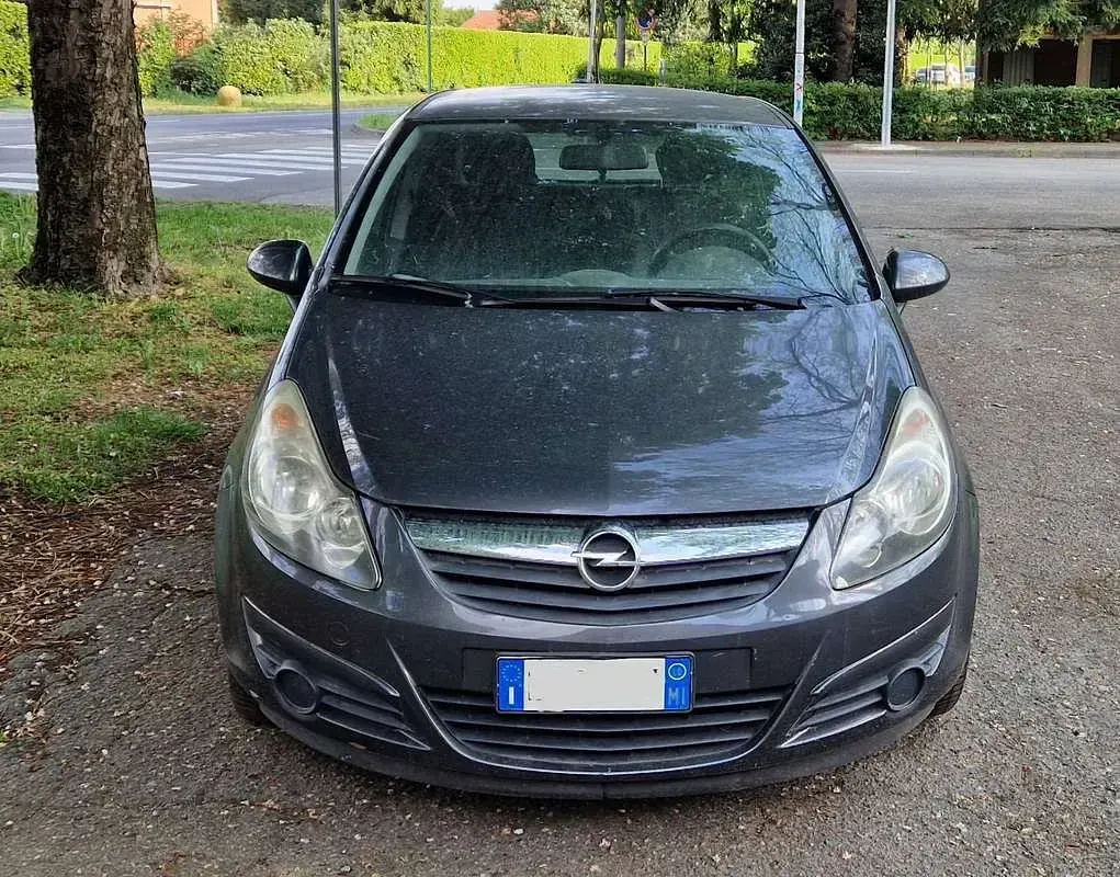Usata Opel Corsa 86 CV (63 kW) 2010 Grigio Utilitaria