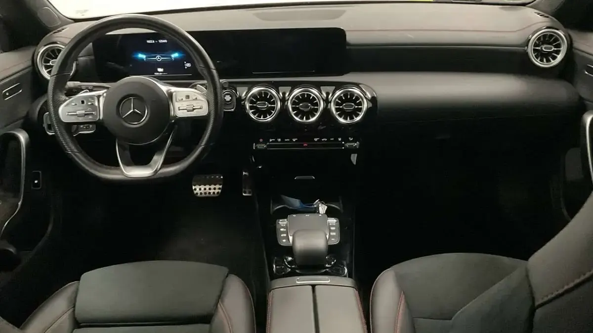 Usata Mercedes CLA250 Premium 218 CV (160 kW) 2023 Grigio mountain Coupé