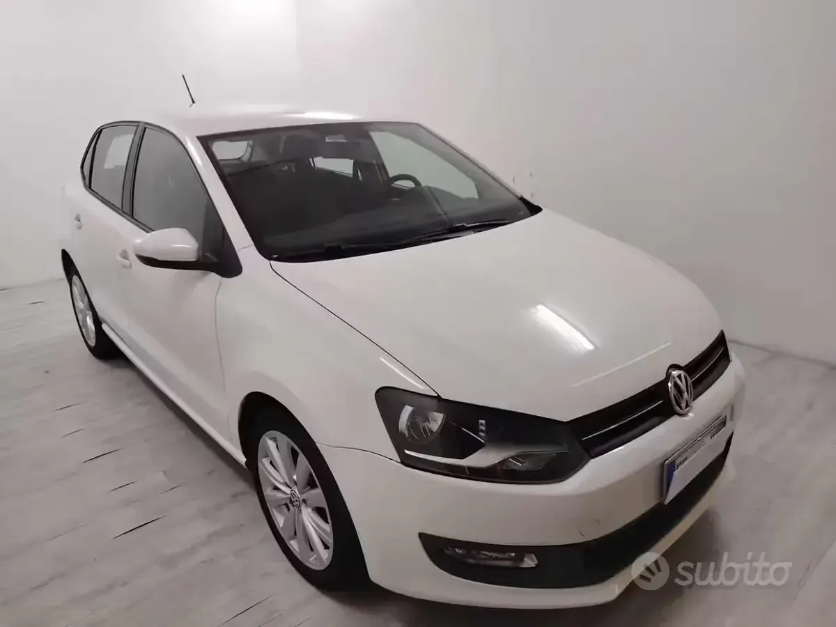 Usata VW Polo Trendline 60 CV (44 kW) 2012 Bianco Utilitaria