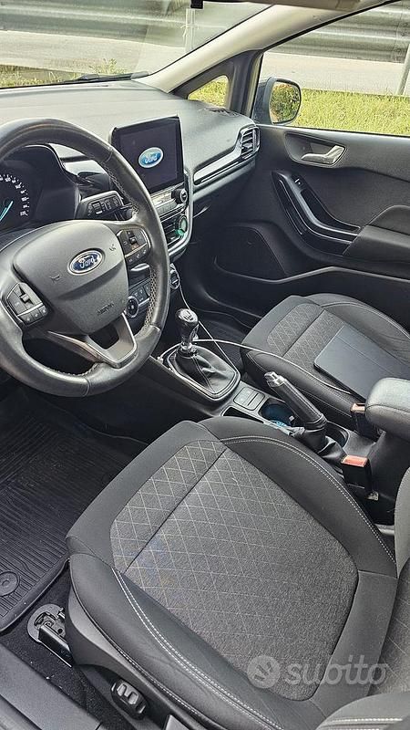 Usata Ford Fiesta Active 2018 Grigio Berlina