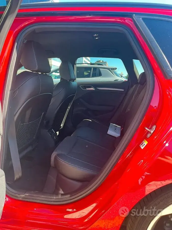 Usata Audi A3 S-Line 150 CV (110 kW) 2019 Rosso Berlina