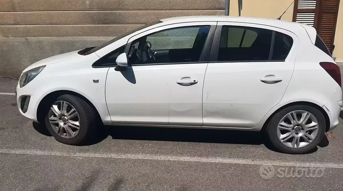 Usata Opel Corsa 85 CV (62 kW) 2011 Bianco Utilitaria