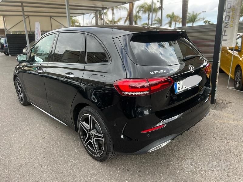 Usata Mercedes E250 2022 Nero Berlina