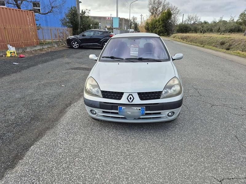 Usata Renault Clio II 95 CV (69 kW) 2003 Other Berlina