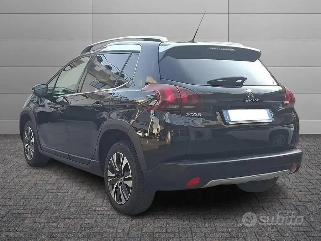 Usata Peugeot 2008 Allure 83 CV (61 kW) 2019 Nero SUV
