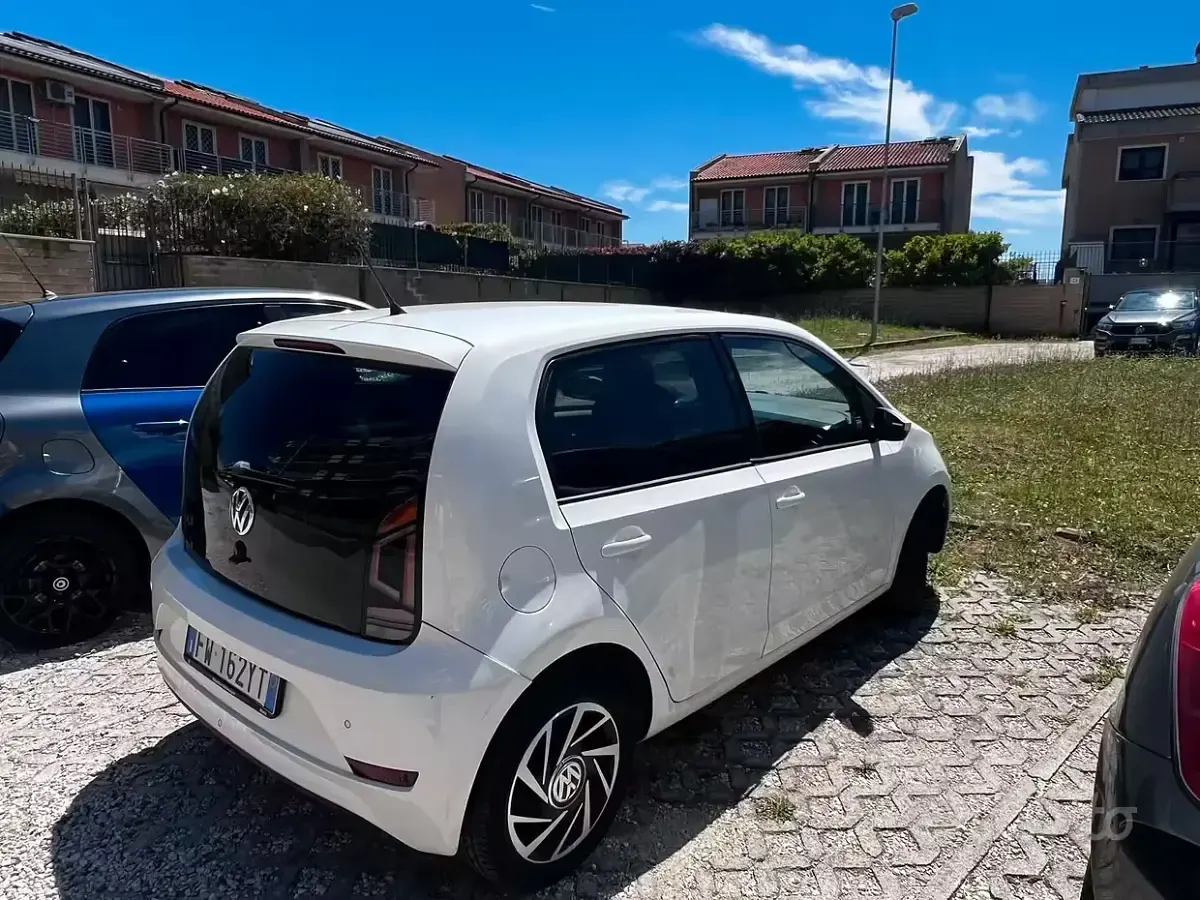 Usata VW up! 60 CV (44 kW) 2019 Bianco Utilitaria