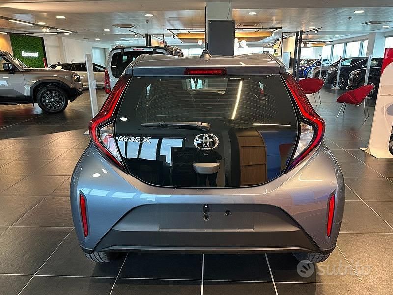 Nuova Toyota Aygo X Active 72 CV (52 kW) 2025 SUV