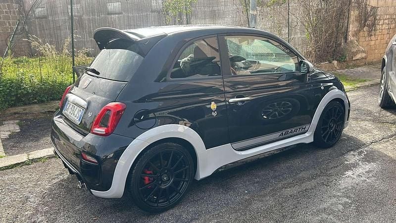 Usata Abarth 695 179 CV (131 kW) 2021 Nero Utilitaria