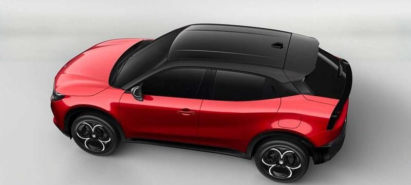 Nuova Alfa Romeo Junior Sprint 145 CV (106 kW) 2026 Rosso brera tetto nero SUV