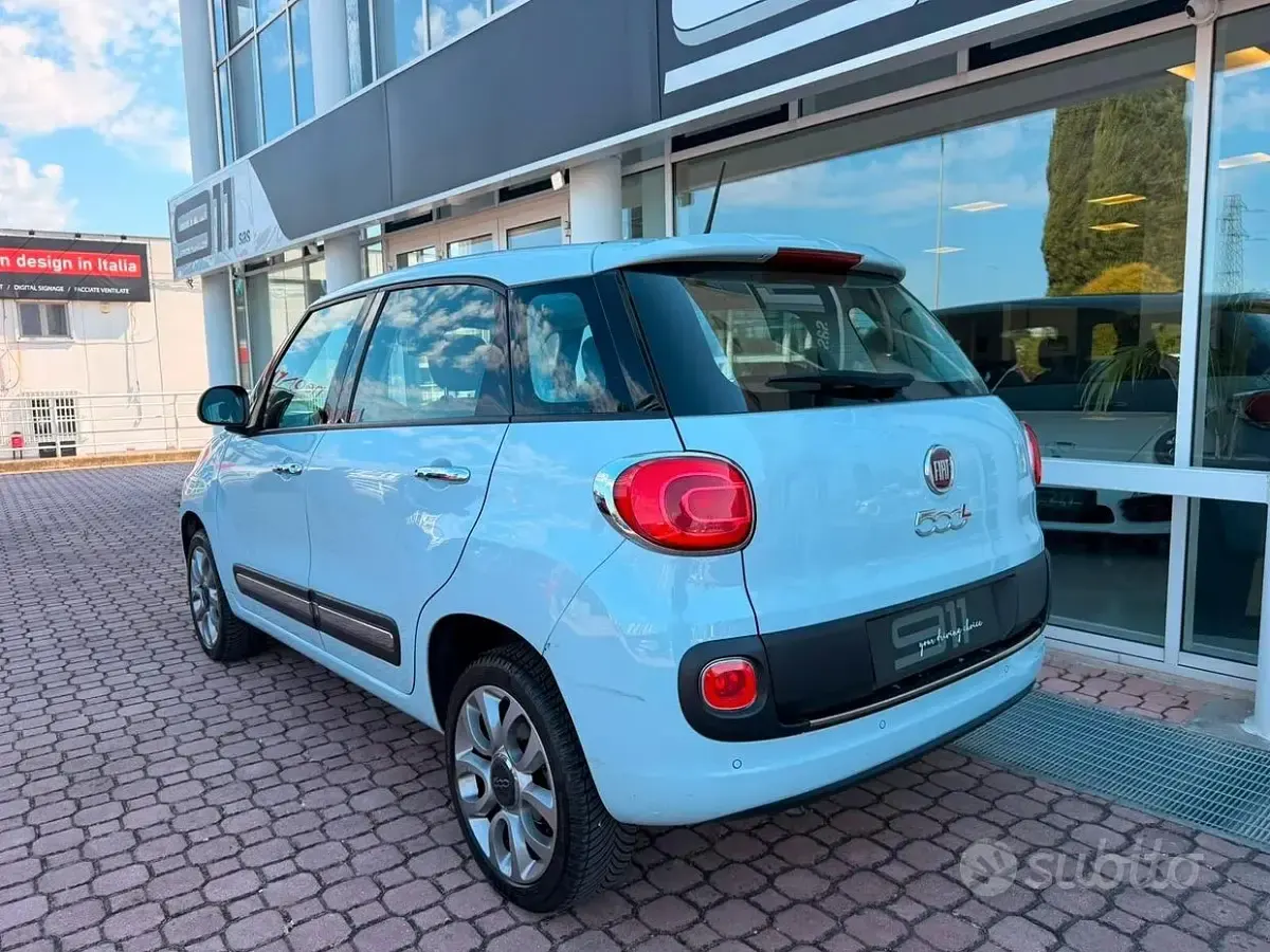 Usata Fiat 500L Lounge 80 CV (58 kW) 2015 Bluazzurro Monovolume