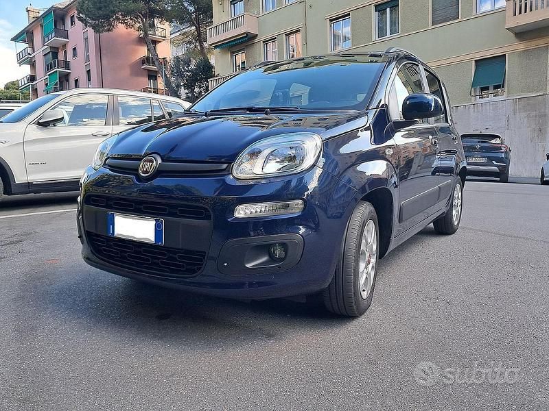 Usata Fiat Panda Lounge 69 CV (50 kW) 2019 Blu/azzurro Utilitaria