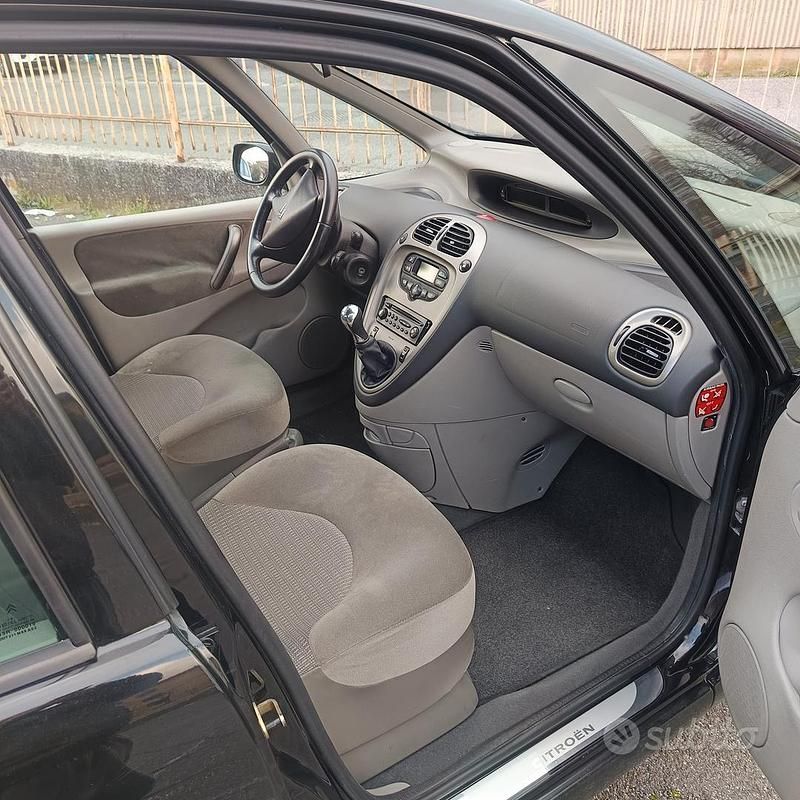 Usata Citroën Xsara Picasso Seduction 2006 Nero Monovolume